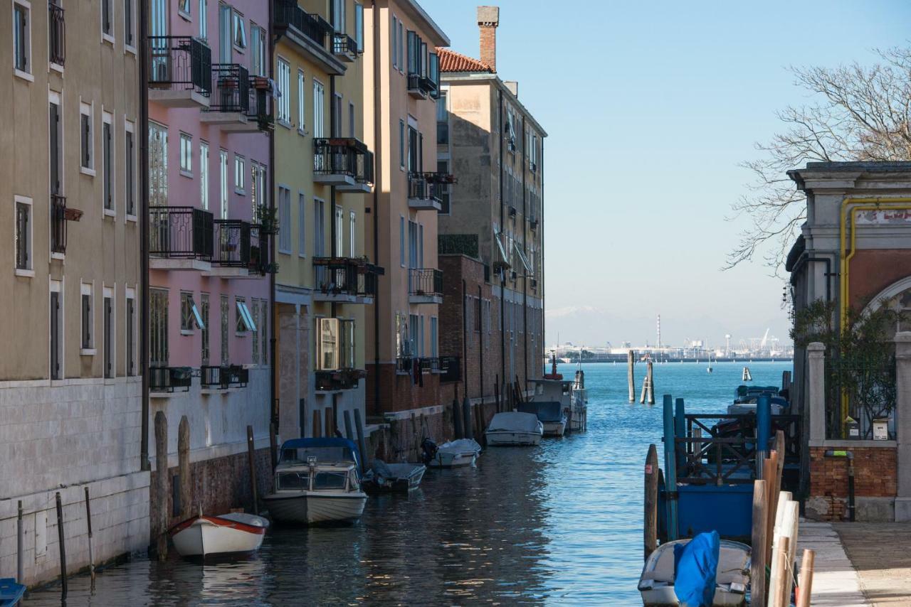 Appartement Art Painting With Canal View Venise